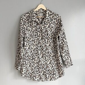 Chicos No Iron Leopard Print Top Button Front Shirt Long Sleeve 1 Medium 8/10
